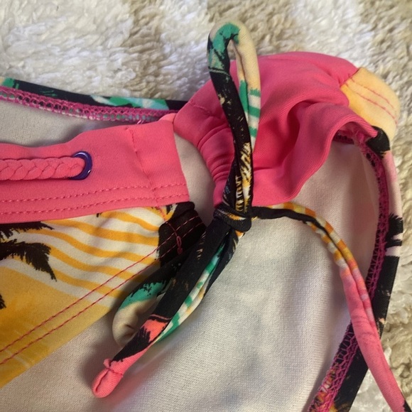 Op bikini swimsuit Size Medium - Picture 9 of 15